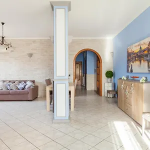  Apartment Giramondo