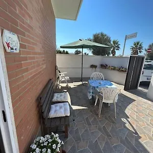  Apartment Pisola Airport - Seafront