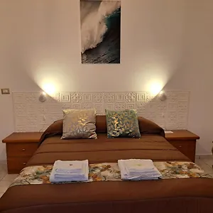 Апартаменты Holidays At The Dock - Airport, Фьюмичино