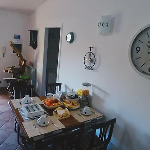 Гостевой дом Clock's House, Фьюмичино