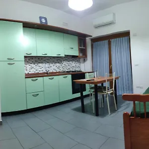 Апартаменты Flat House, Фьюмичино